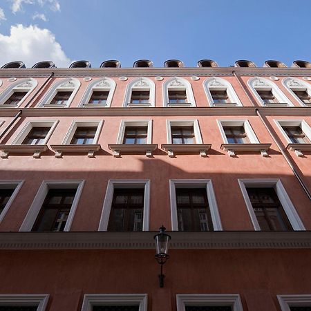 Отель Palazzo Rosso Old Town Познань Экстерьер фото
